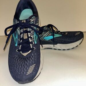 Brooks Adrenaline GTS 19 Athletic Women’s Running Shoes Size 7.5 Navy/Lt Blue